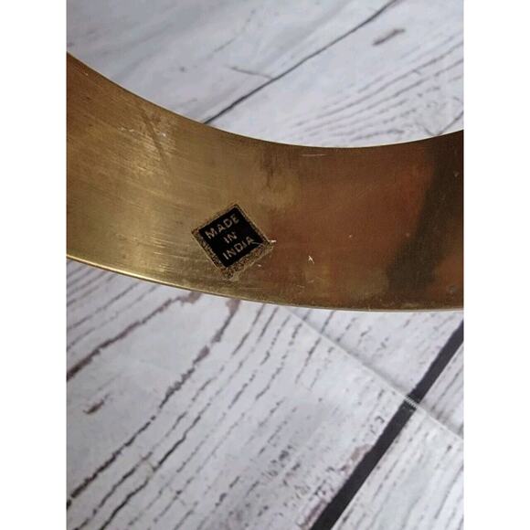 VINTAGE HANDMADE MOTHER OF PEARL BRASS ELEPHANT INLAY BANGLE BRACELET Boho Style - Picture 6 of 7